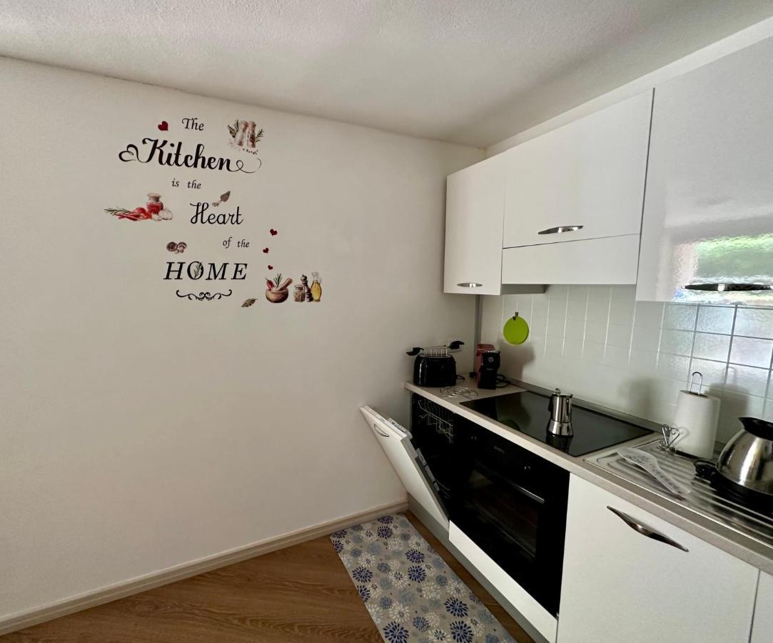 Villa Zippiri Is Molas Pula Eksteriør billede